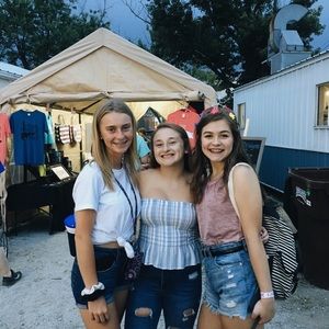 Meet your Posher, Emma